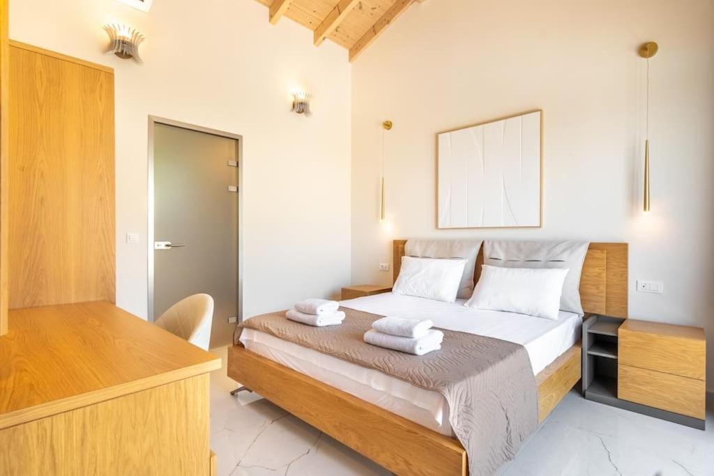 Villa Vasillis-Heated Swimming Pool With Infinity View Vitaládes Exterior foto